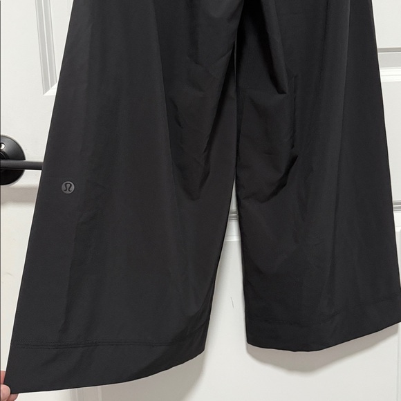 Black Wide-Leg Culottes - Picture 7 of 10